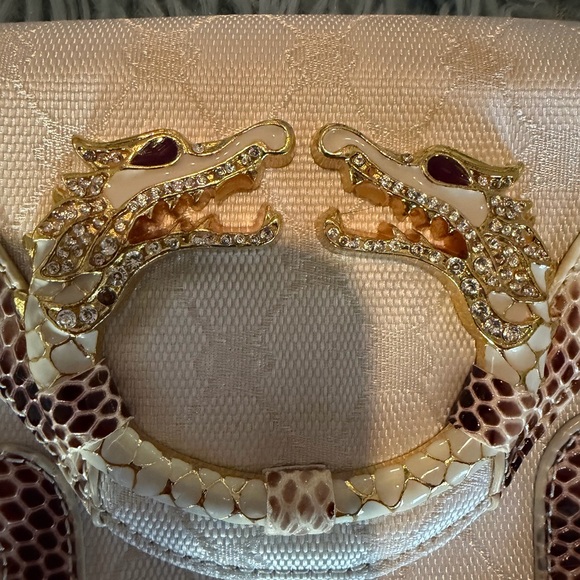 Dragon Purse - Picture 2 of 11